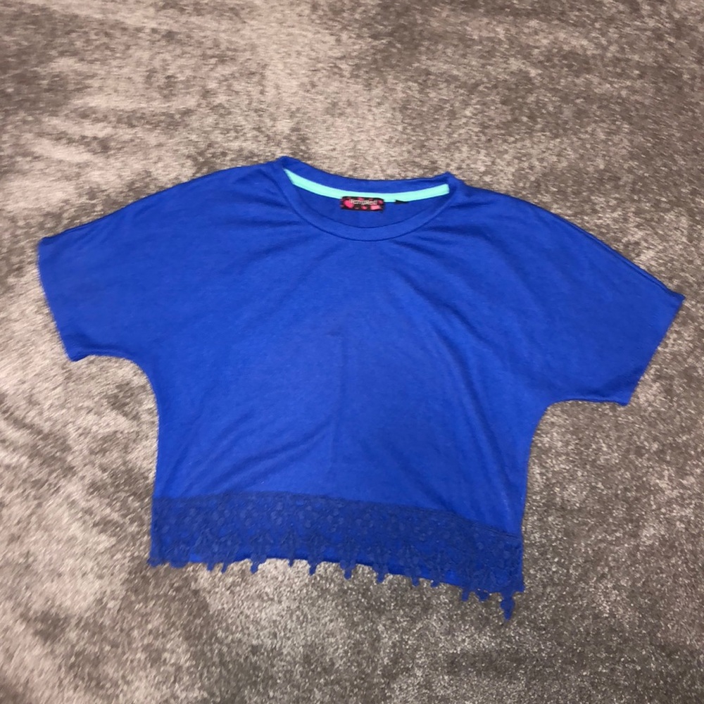 ✨Blue detailed tee✨